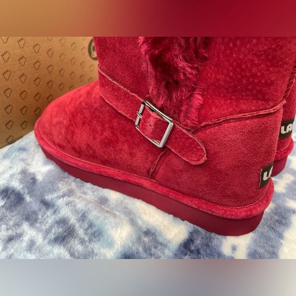 New in Box Leather Lamo Faux Fur Boots - buckles on side - Red Wine Color Size 9 - Picture 4 of 14